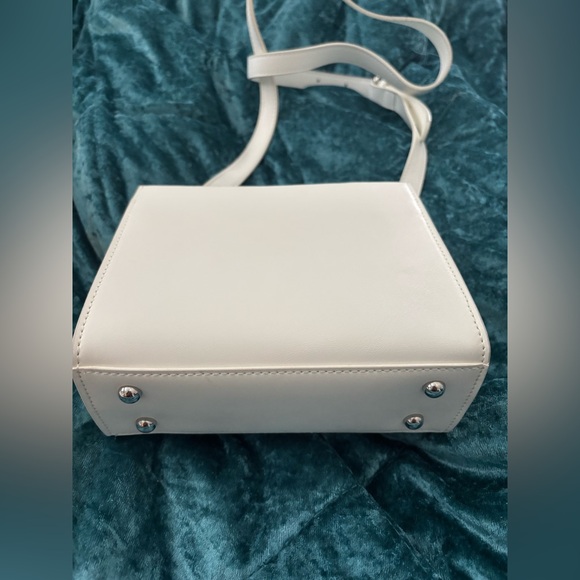 Brandon Blackwood ESR Purse - Picture 3 of 5